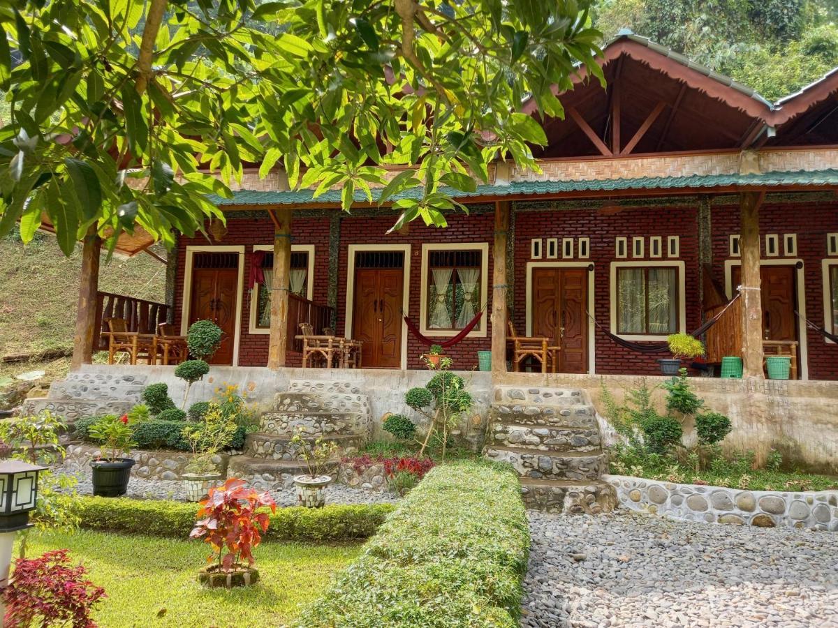 Sahnan Guest House Bukit Lawang Exteriér fotografie